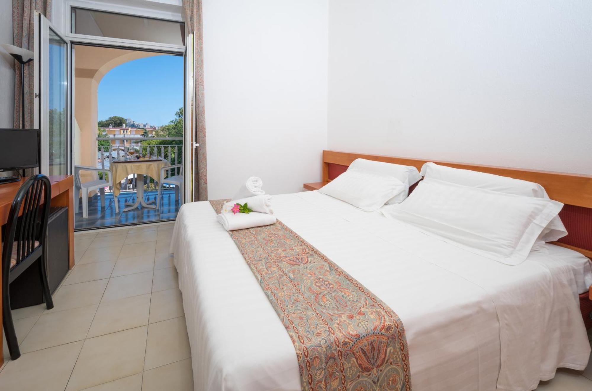 Hotel Regina Palace Terme Ischia Room photo